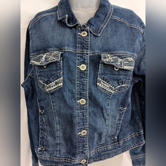 2/$30 RHYTHM IN BLUES Versatile Blue Denim Jacket fall Winter (#1,254) - Picture 1 of 12